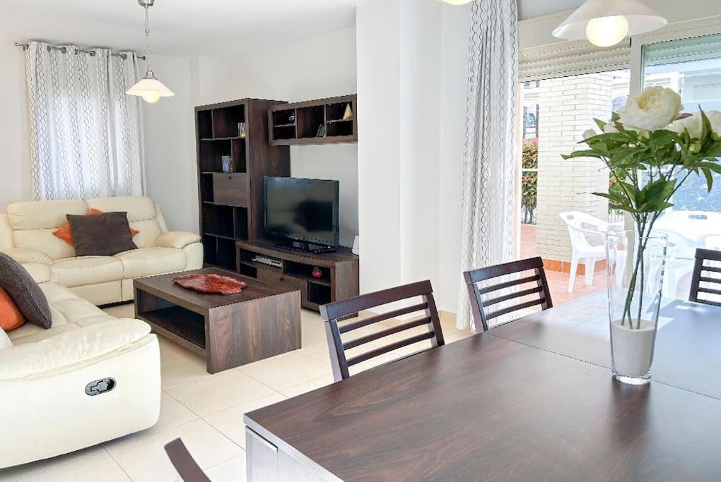 Piso Bajo 3 Habitaciones 2 Banos Y Gran Terraza Dénia Exterior foto