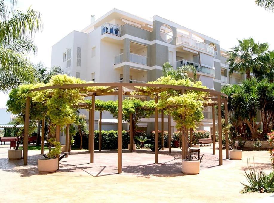 Piso Bajo 3 Habitaciones 2 Banos Y Gran Terraza Dénia Exterior foto